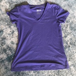 Nike purple dry fit v-neck t-shirt size M
